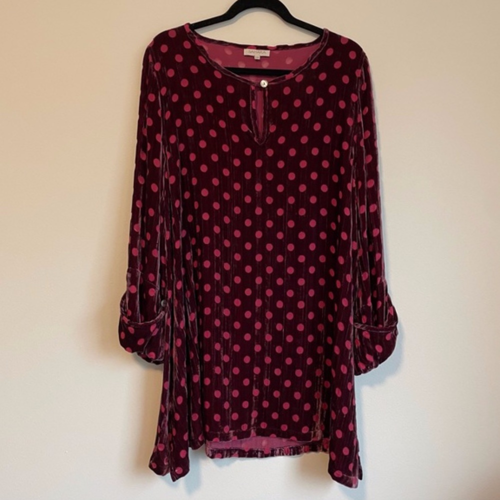 SAHARA Vintage Velvet Burnout Mini Dress in Maroon/Pink